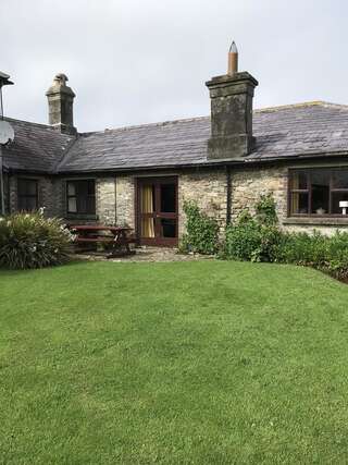 Дома для отпуска Cleggan Farm Holiday Cottages Cleggan Дом для отпуска-5
