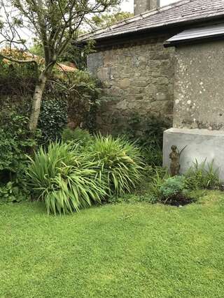 Дома для отпуска Cleggan Farm Holiday Cottages Cleggan Дом для отпуска-13